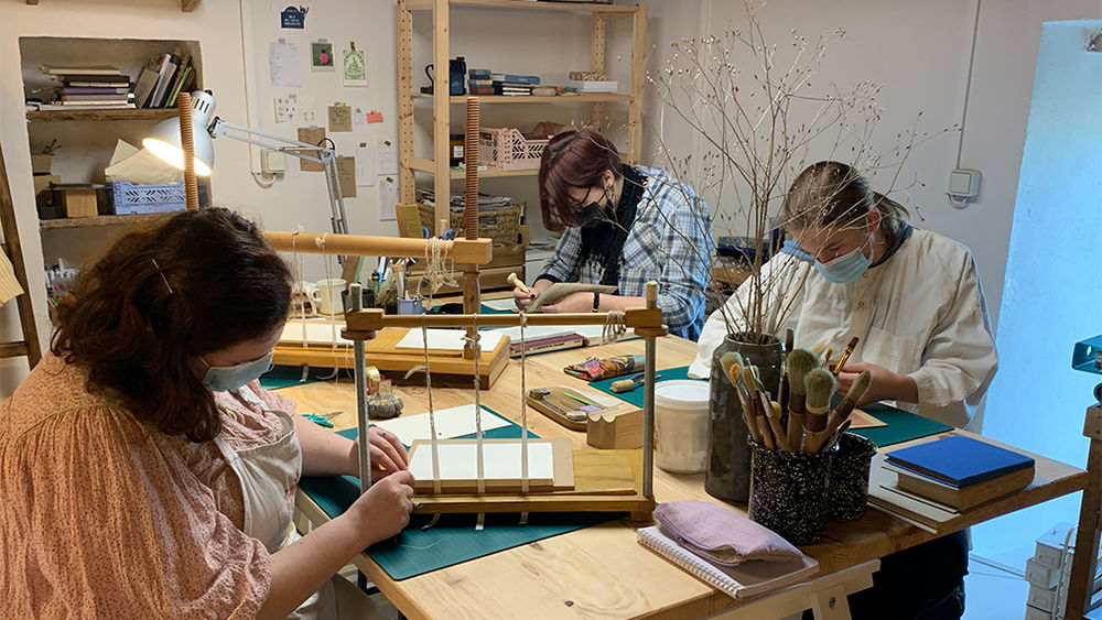 Les cours hebdomadaires (jeudi matin et samedi après-midi)
