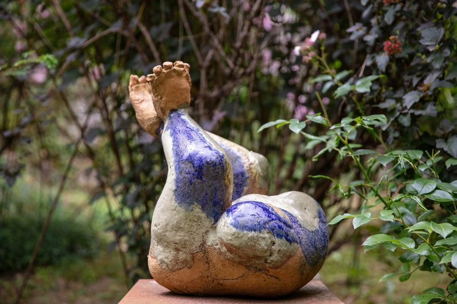 Fabras - Château du Pin - sculpture ©sourcesetvolcans