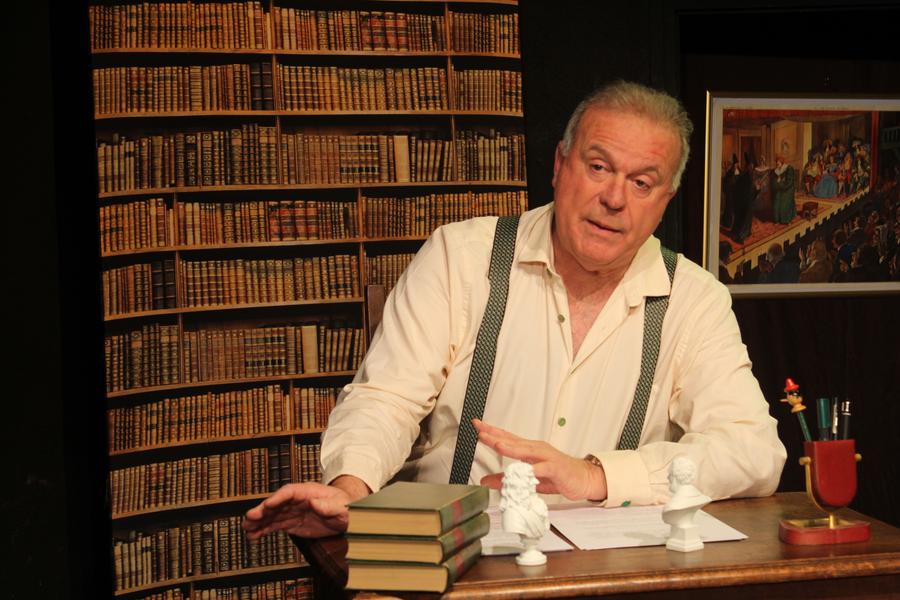 "Vous avez quel âge" de Françoise Dorin