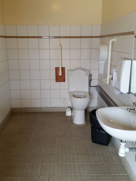 Toilette handicapé