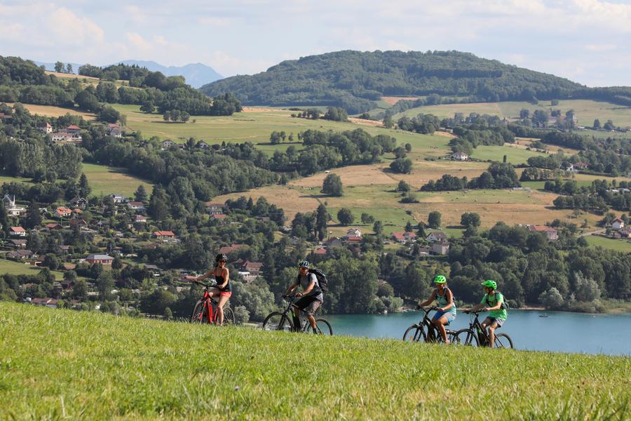 N°2 - Les hauts du Lac de Paladru_Villages du lac de Paladru