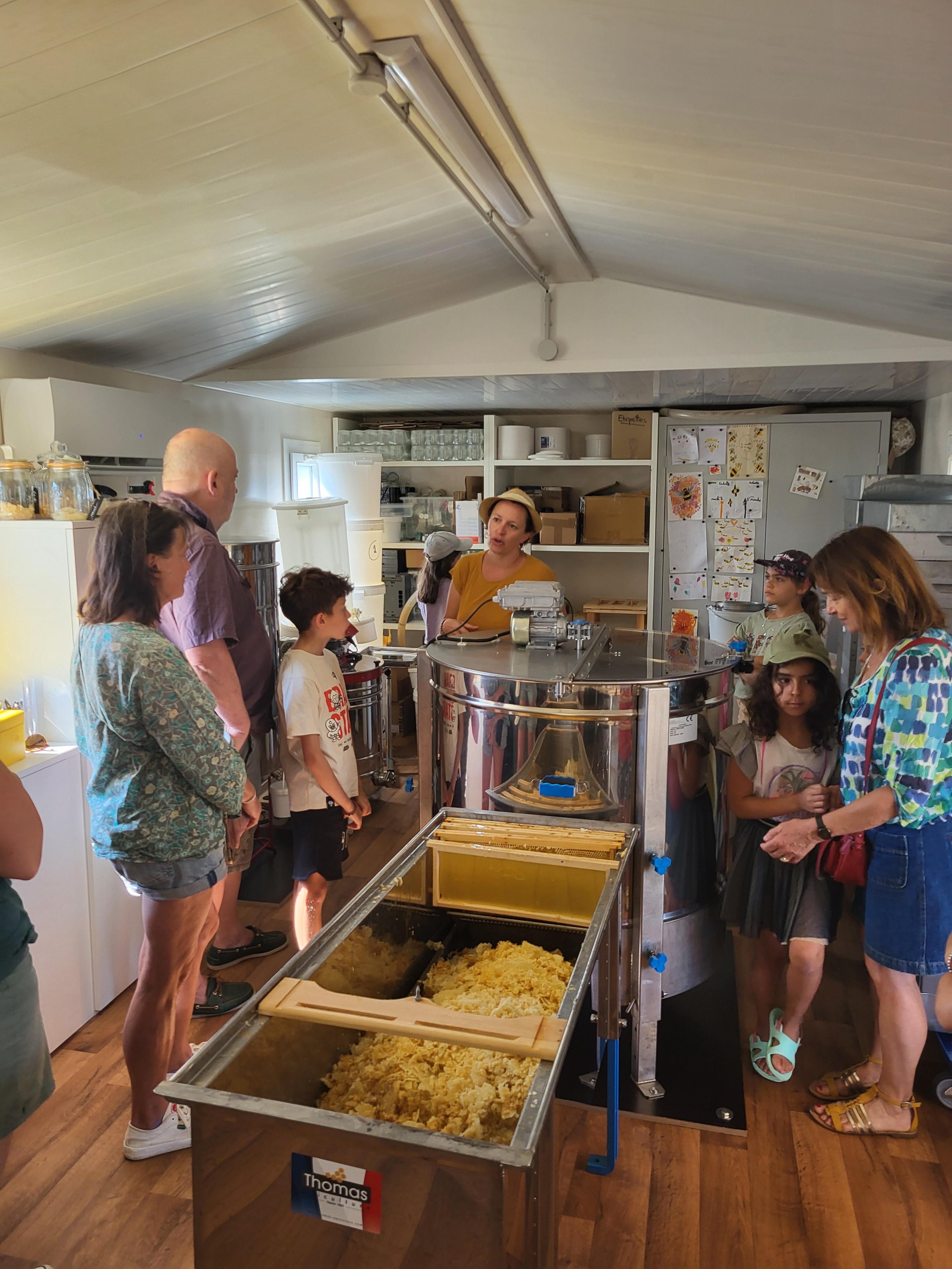 Visite et atelier ludique à la ferme miélifique