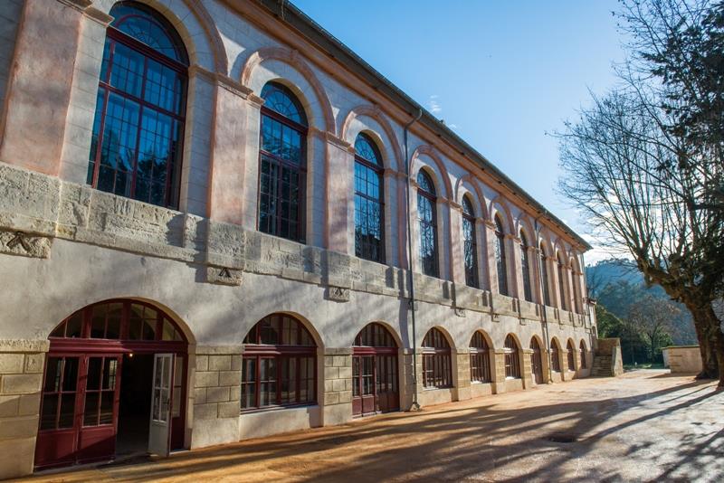 Maison Rouge