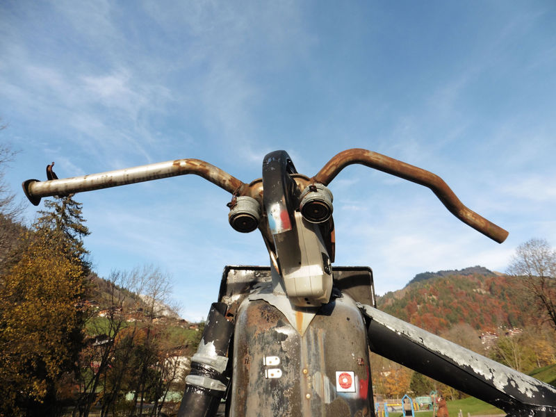 Art Vache : Répression