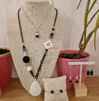 Expo-vente de Julie Gassmann Bijoux, Behond The Wood & l'Atelier de nos envies au Comptoir Vincennois 