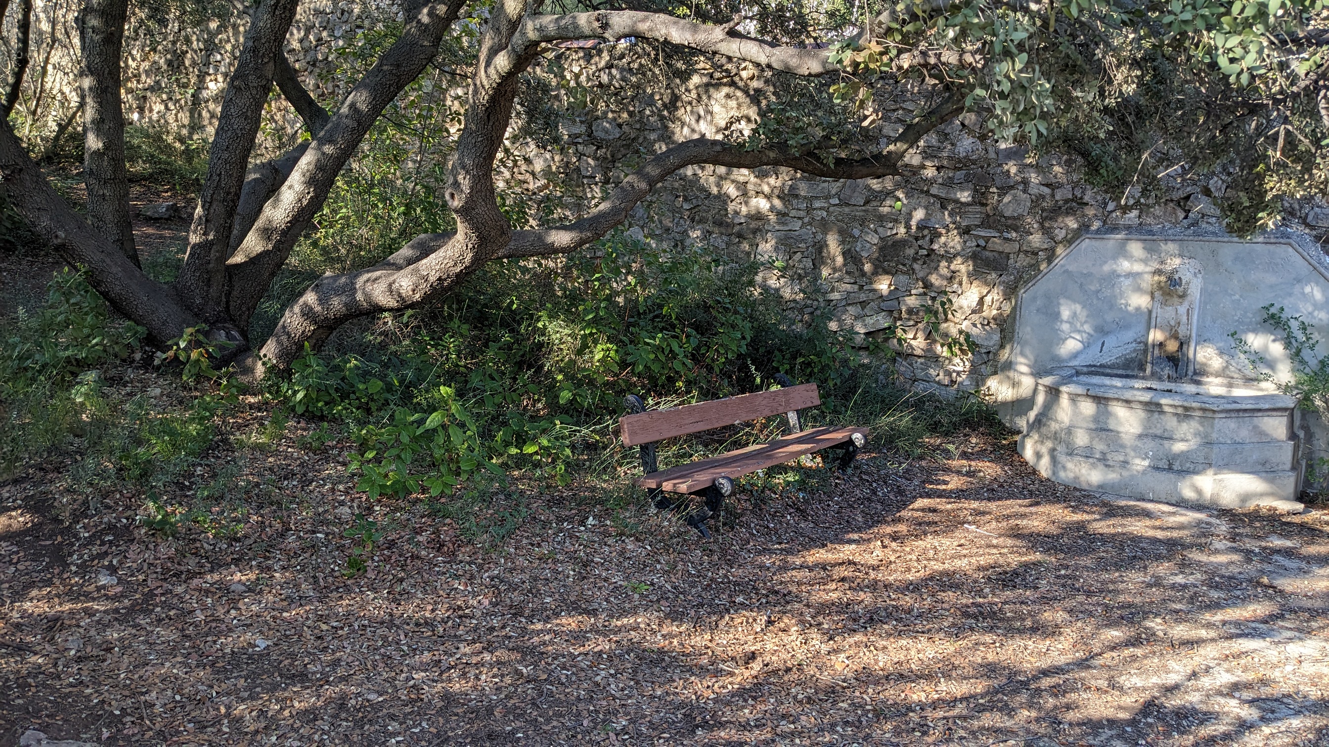 Randonnée à travers la campagne, à l'Est de Marseille - photo 2