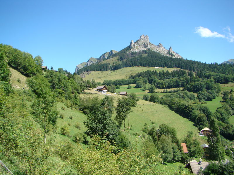 Tour du Mont César