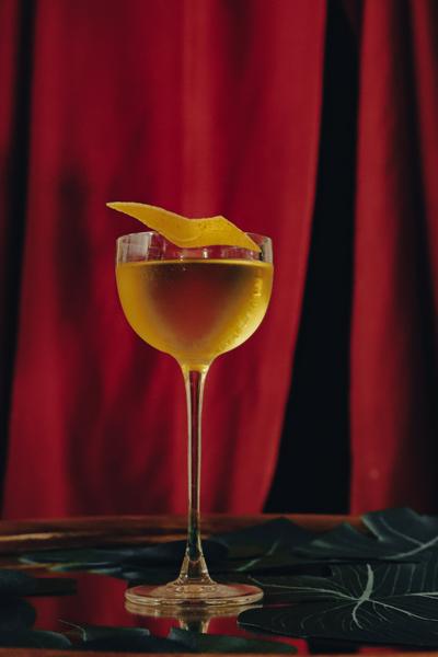 cocktails chic, nice port, bar caché, speakeasy, cocktails classiques zitto 