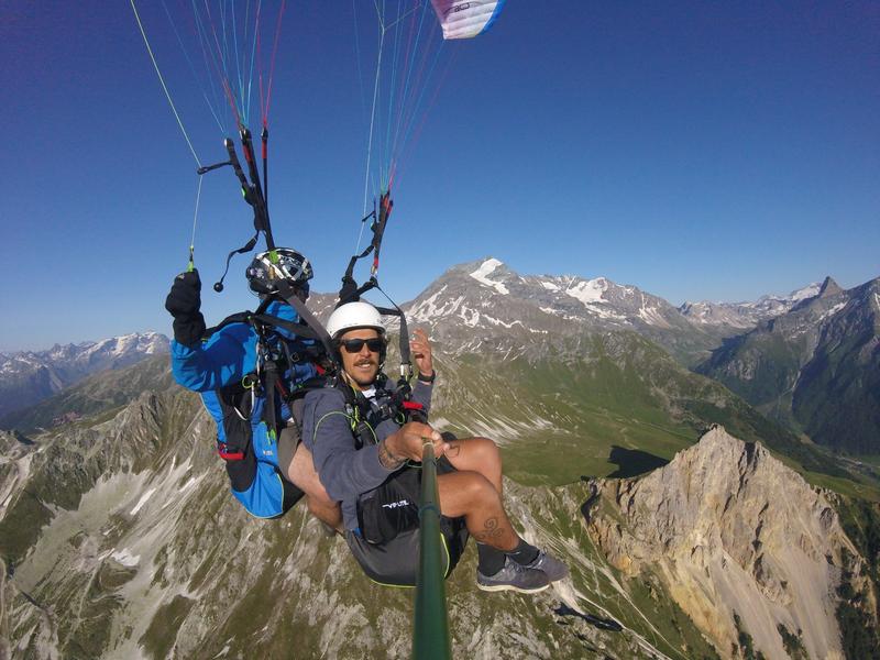 Baptême performance Ecole de Parapente des Arcs