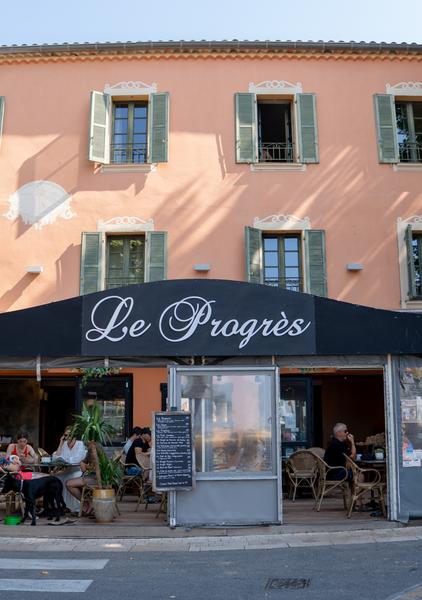 Le Café du Progrès_Bormes-les-Mimosas
