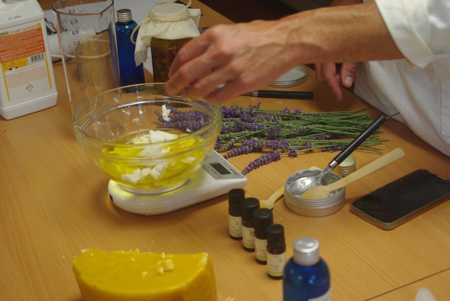 L'été à Salagon : Atelier Chic Cosmétique_Mane