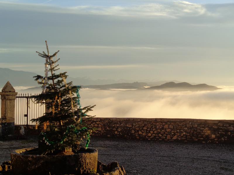 au dessus des nuages