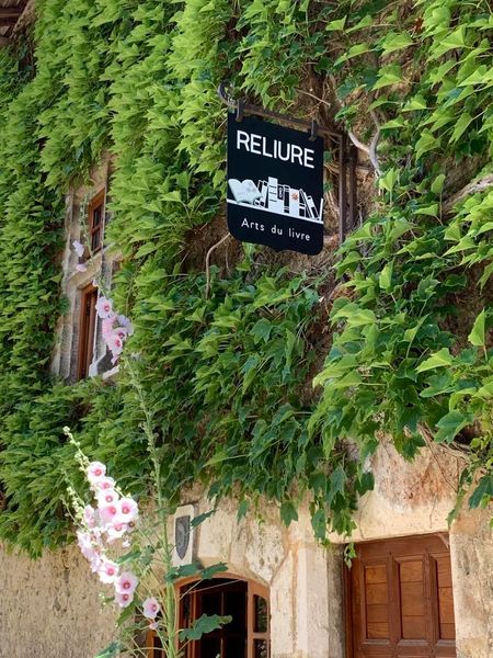 Où nous trouver à Pérouges