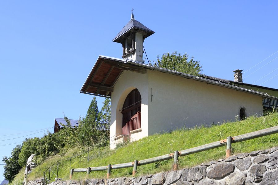 chapelle-annuit-hauteluce-ete