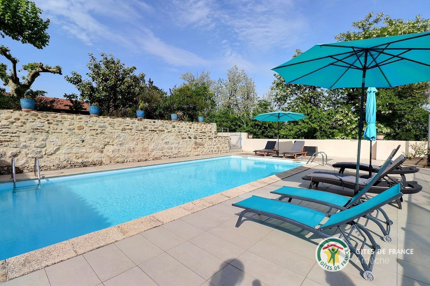 Piscine partagée