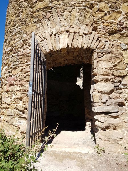 Vue de face du Moulin Brûlât de Gassin