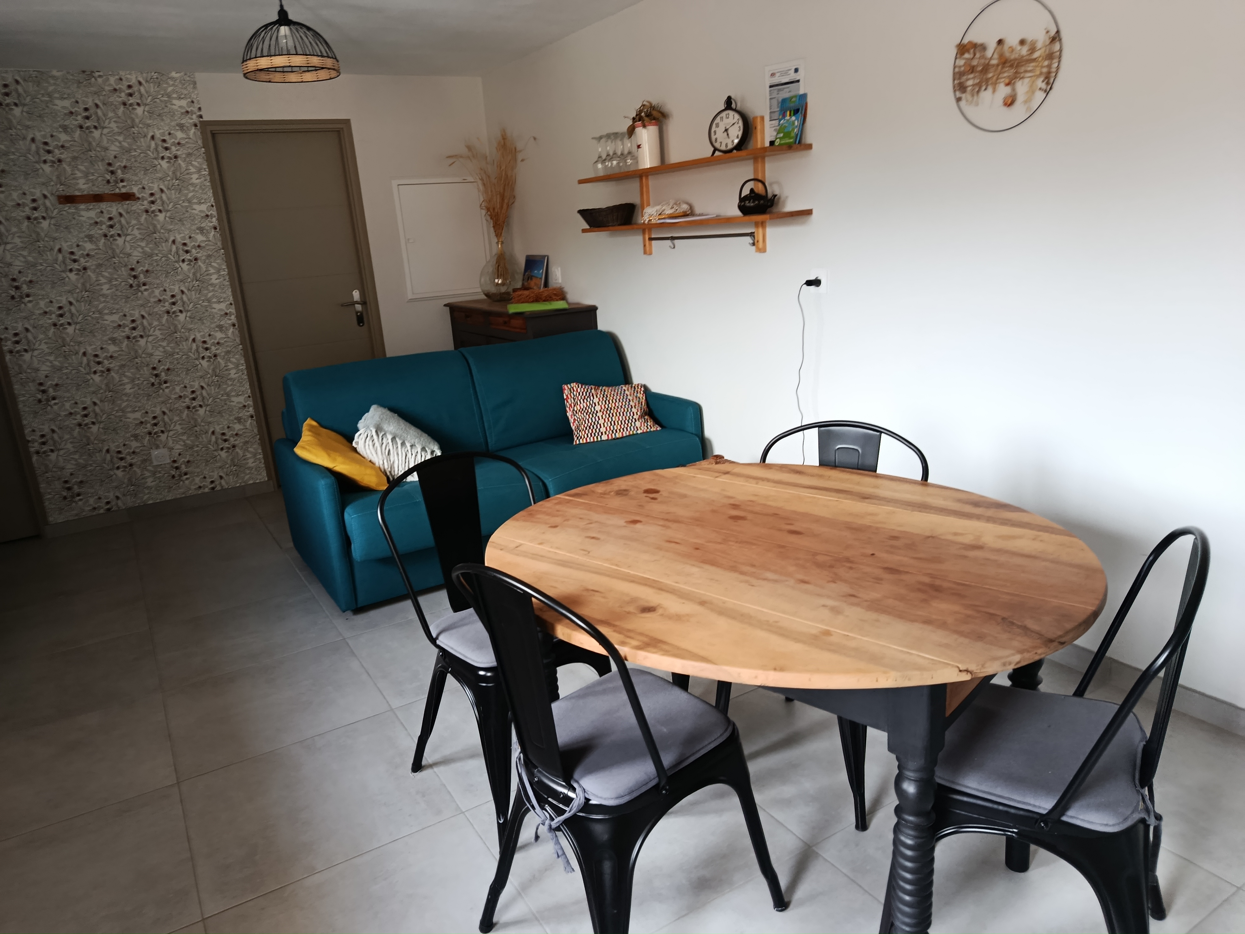 Coin repas et salon
