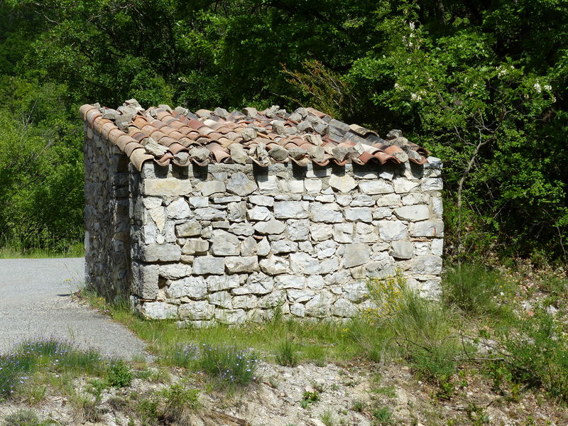 Abri de cantonnier dans les Gorges de la Méouge