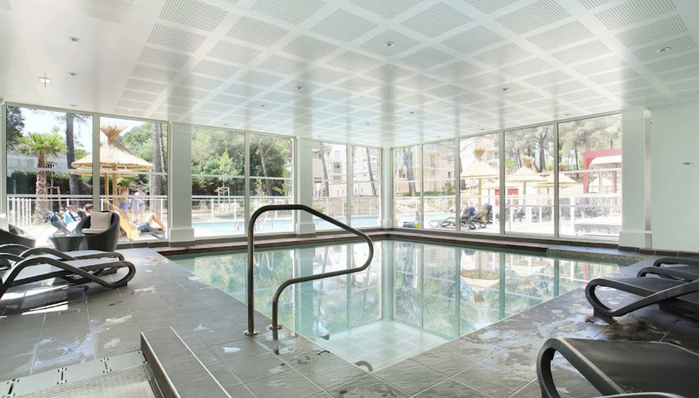 Corso du Mimosa à Cavalaire