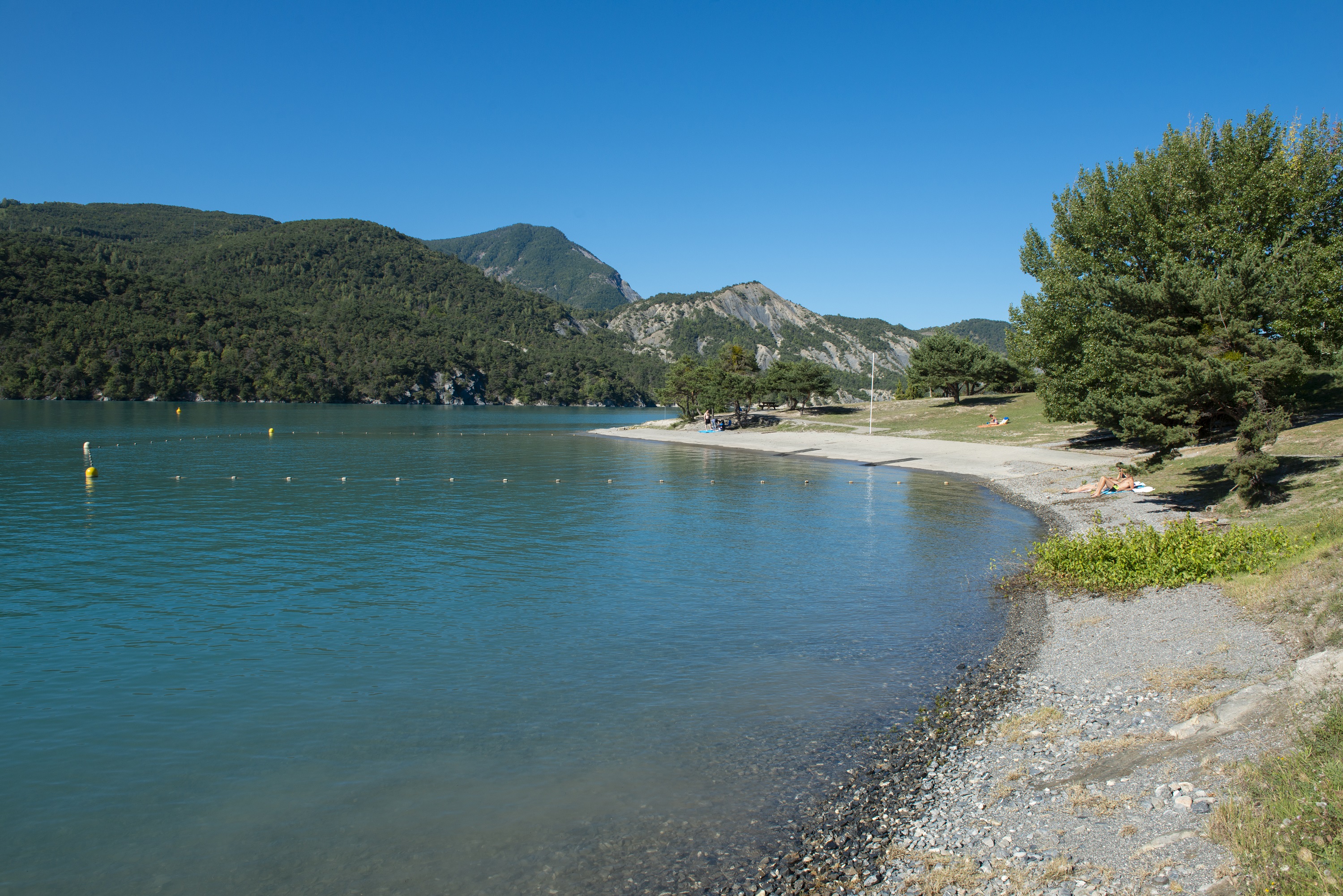 Plage de Port Saint-Pierre - Le Sauze-du-Lac