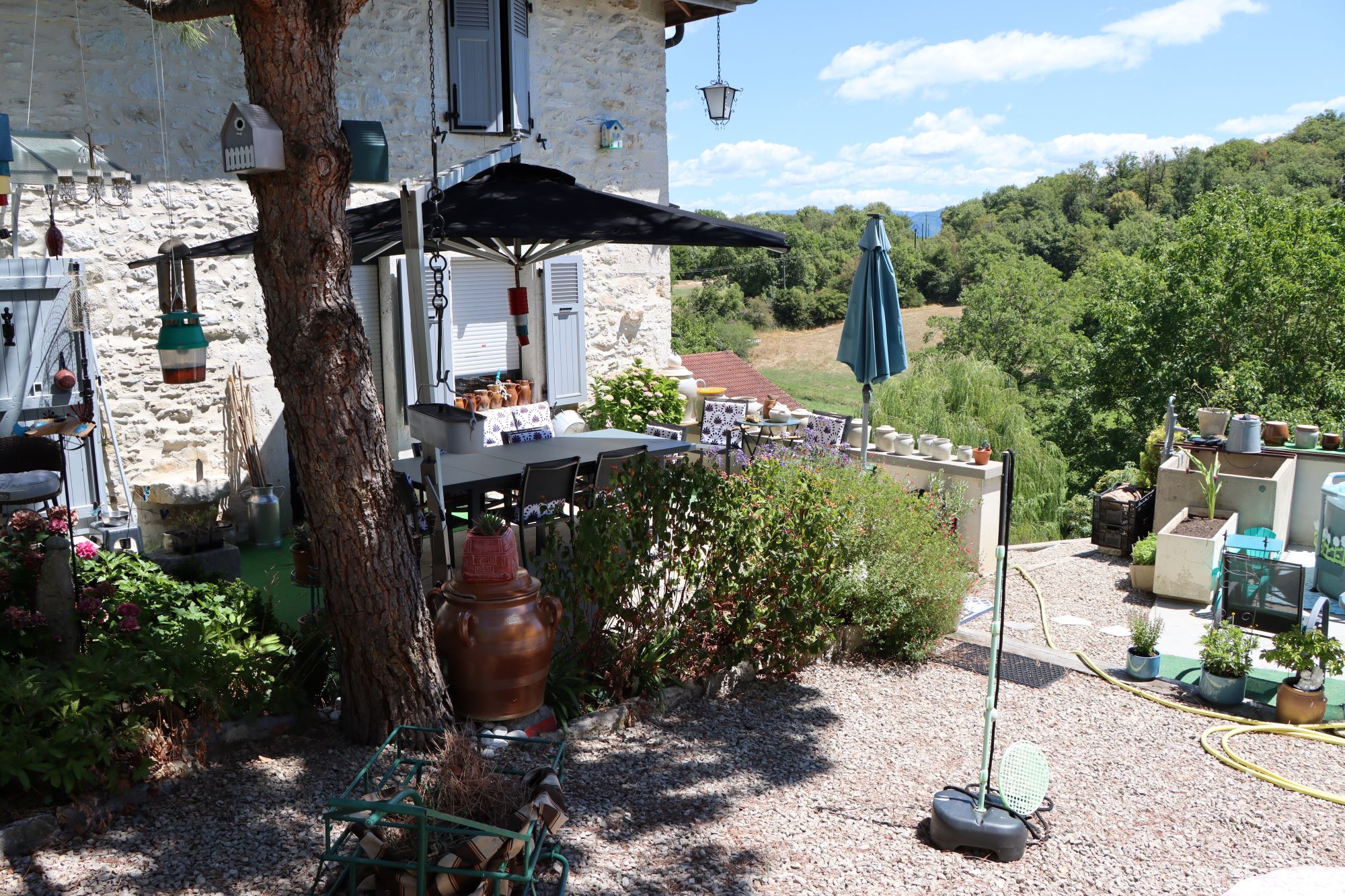 Le jardin et sa terrasse