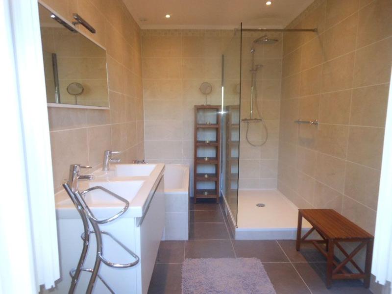 Gîte Le Dionel-Salle de bain et douche-Colomars-Gîtes de France des Alpes-Maritimes