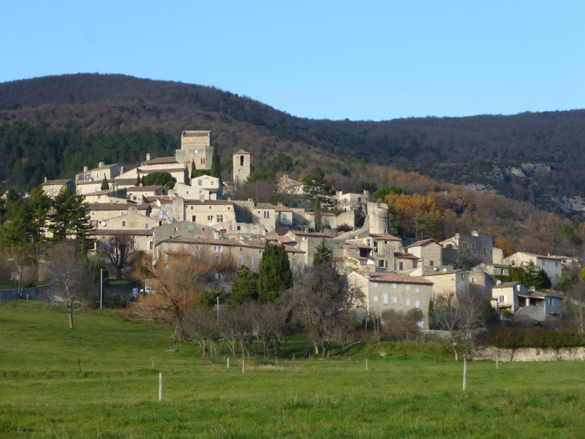 Poët laval village dieulefit tourisme