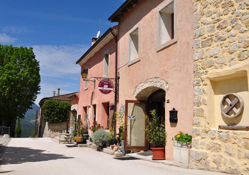 Extérieur de l'auberge vue de la rue