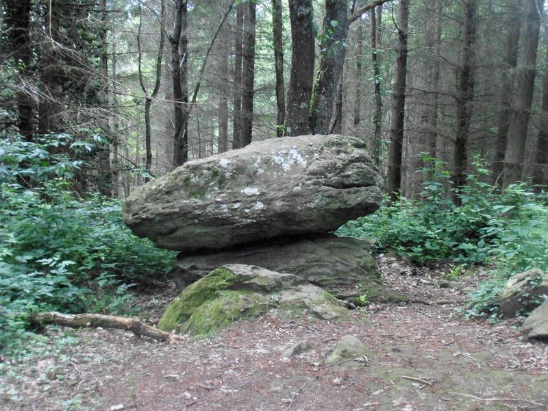 La Pierre Branlante
