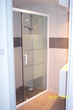 Cabine de douche.