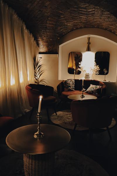 espace intimiste, bar à cocktail, speakeasy, nice port, lieu insolite 