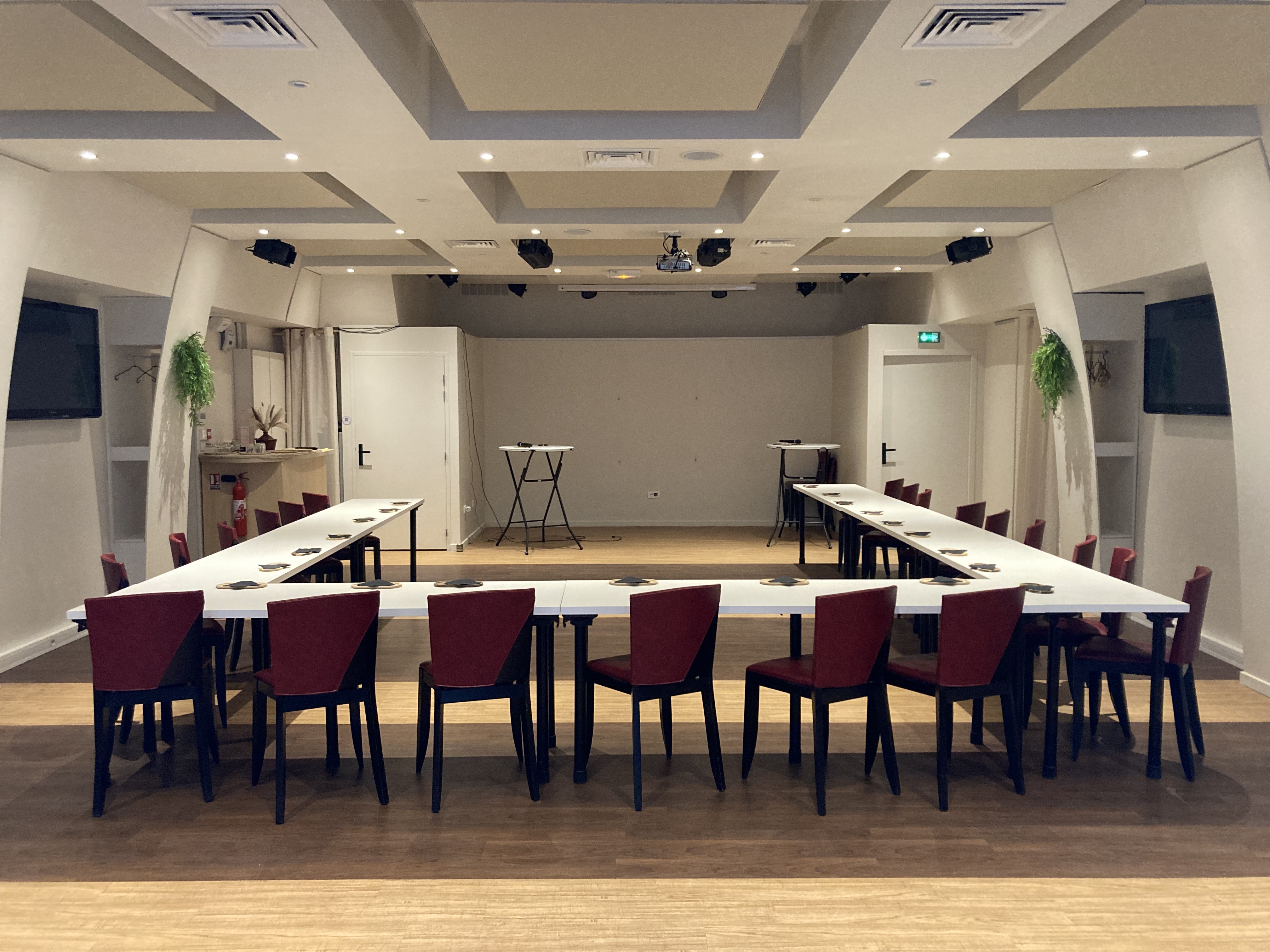 Séminaire table en U