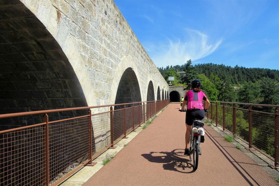 Sur la Via Fluvia dans le Velay