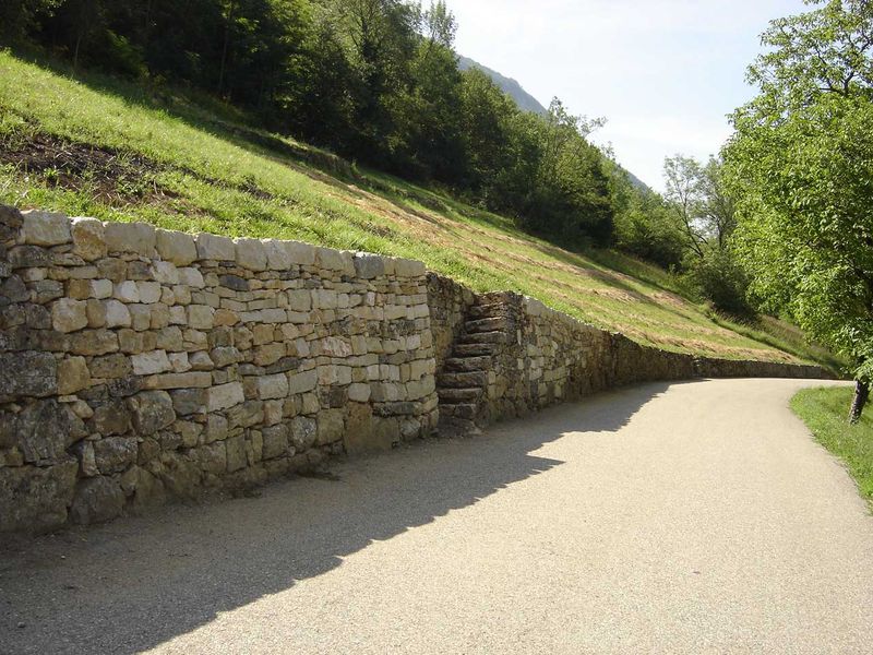 Escalier de pierre sèche