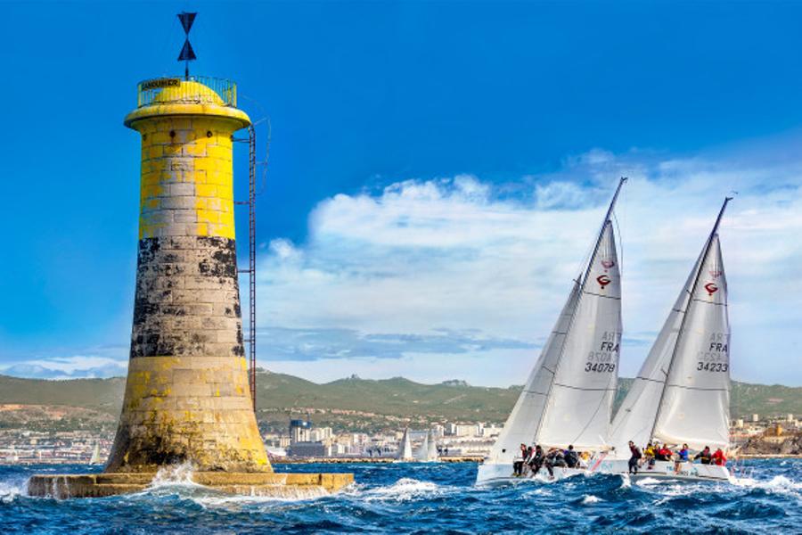 1 cours d'une demi-journée tous niveaux - ADULTES MIXTE