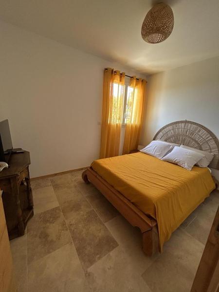 Gite de Bellet-Chambre (4) 1 lit 2 pers-1er niveau-Gîtes de France Alpes-Maritimes