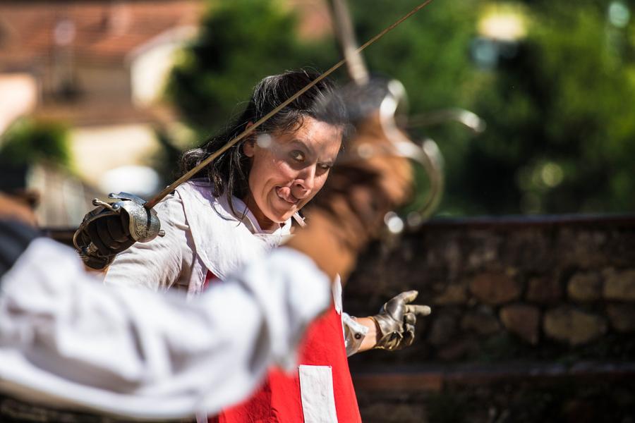 - © Cie Colegram Festival de place en place - Un pour tous, moi d'abord !_Guillestre - © Cie Colegram