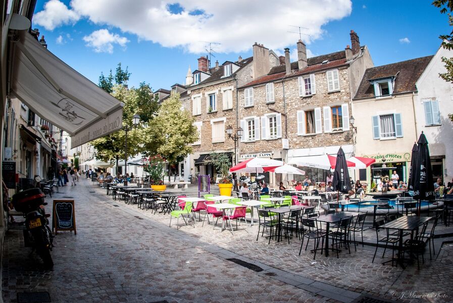 Place Jacques Amyot