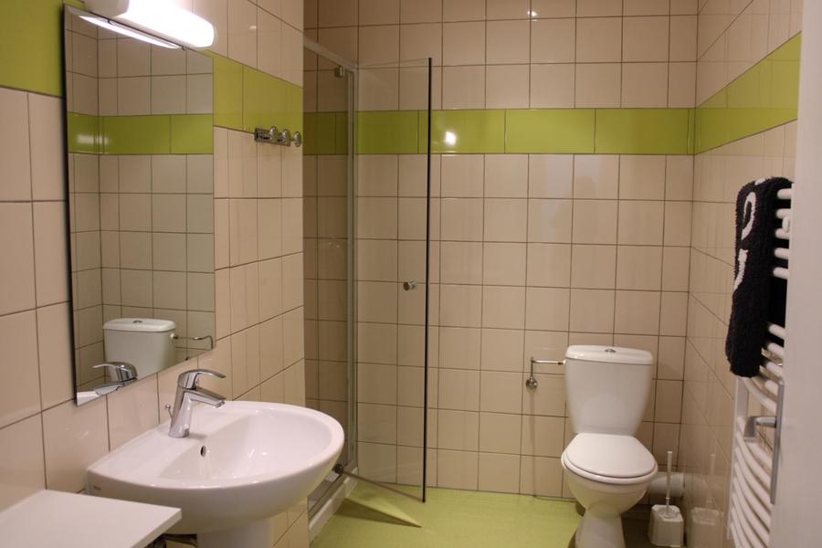 1er et 2ème niveaux salle d'eau/wc Gîte d'étape à Saint-Sauveur-sur-Tinée Gîtes de France Alpes-Maritimes