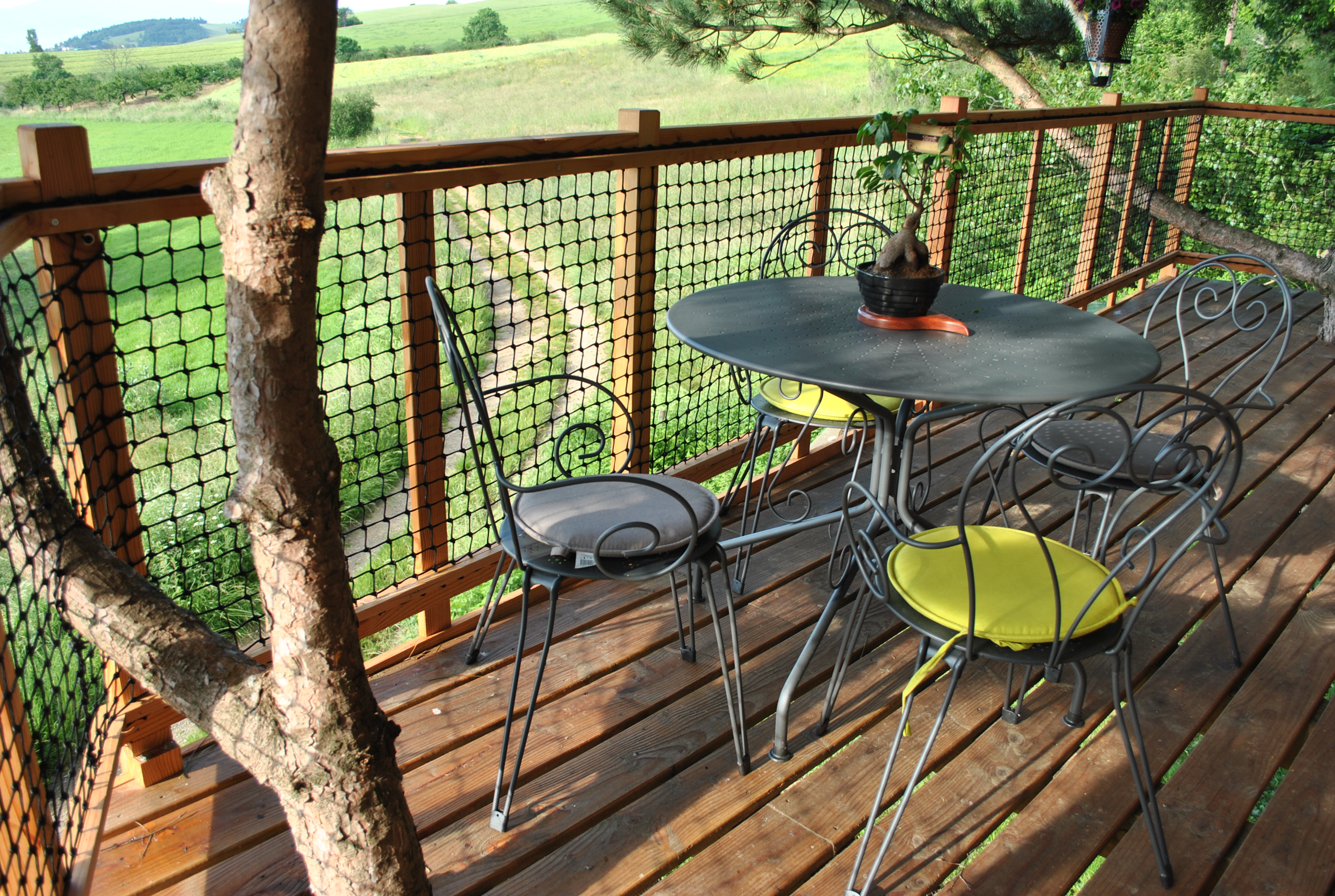Cabane perchée L'étournelle CHAUSSAN Terrasse