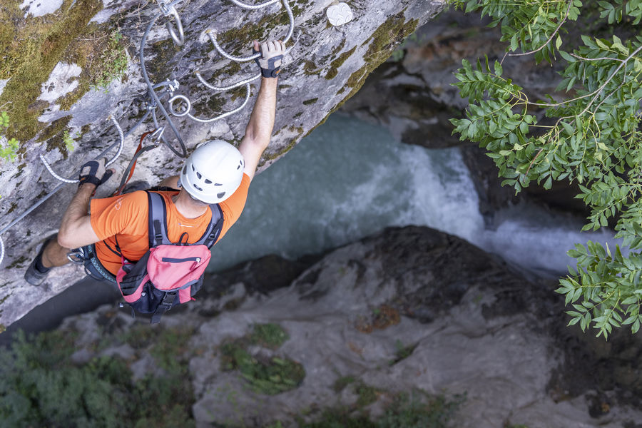 Sensations fortes dans la Via Ferrata à Saint-Gervais