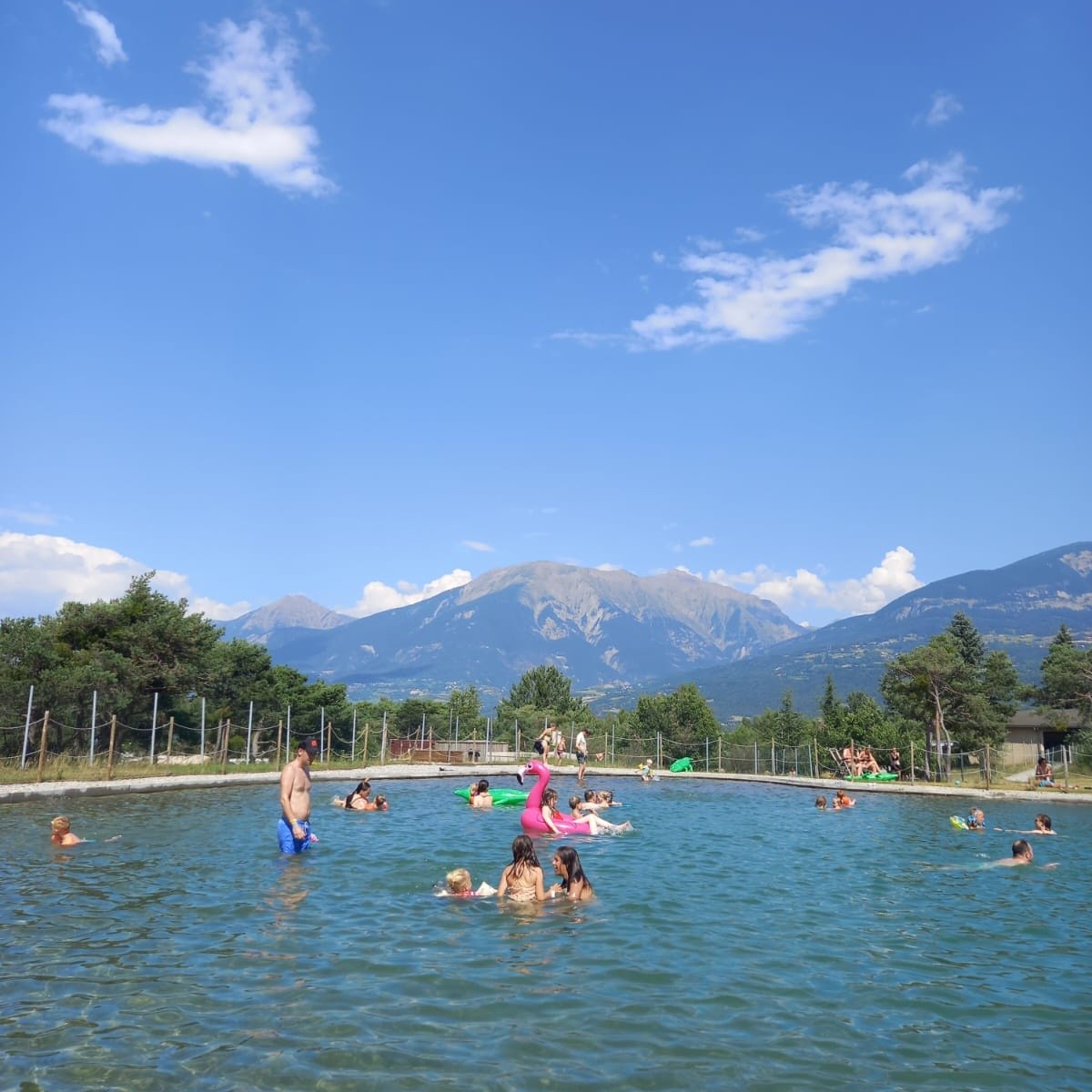 Camping la garenne à Crots