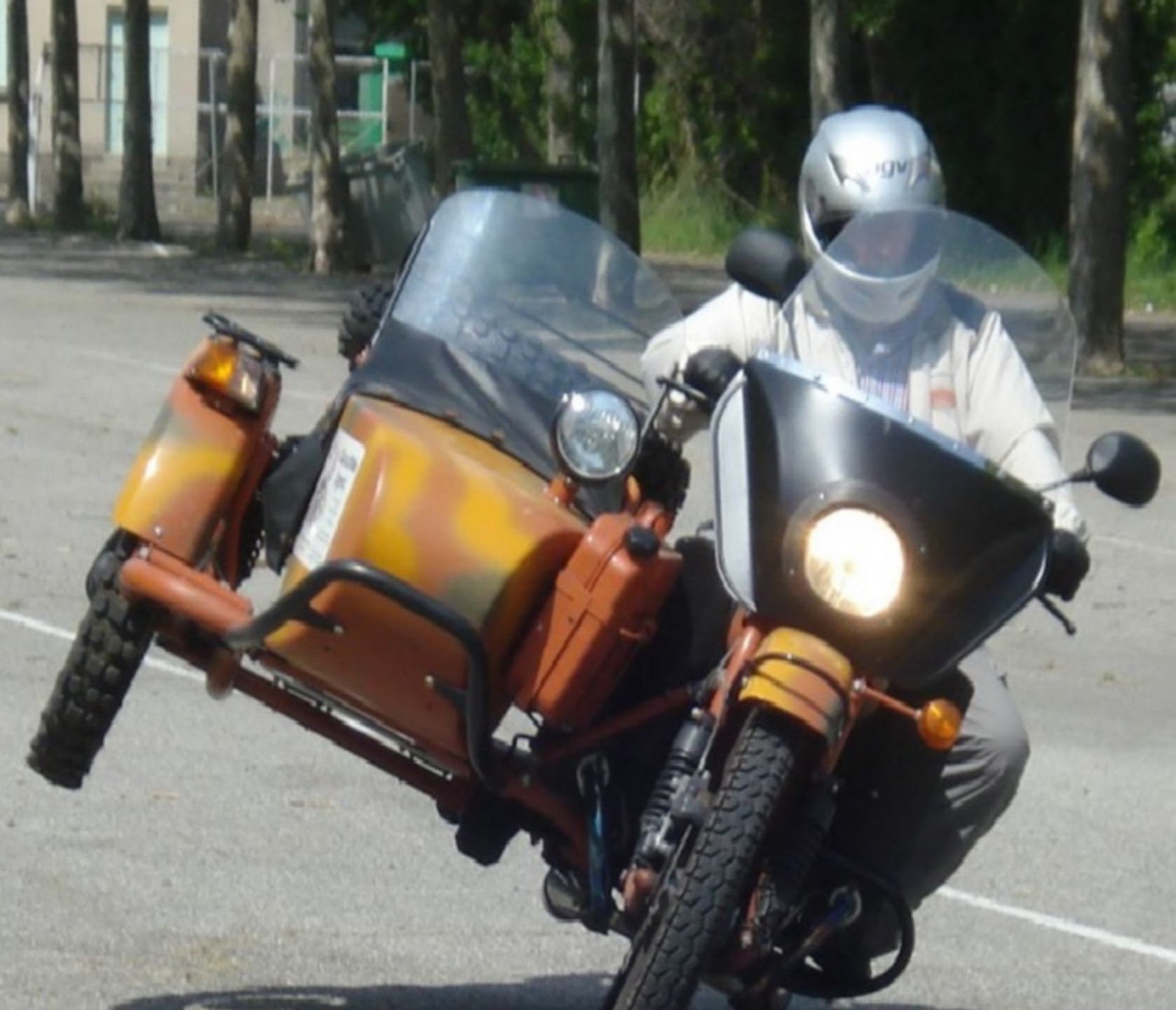 Classic Bike Esprit (motorcycles + sidecar tours )
