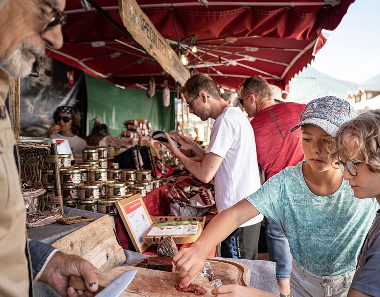 Marché de Faverges-Seythenex
