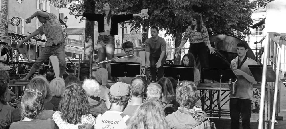 “Les Chercheuses de l’infini” Résidence départementale “Territoires Imaginés” Collectif Or Normes