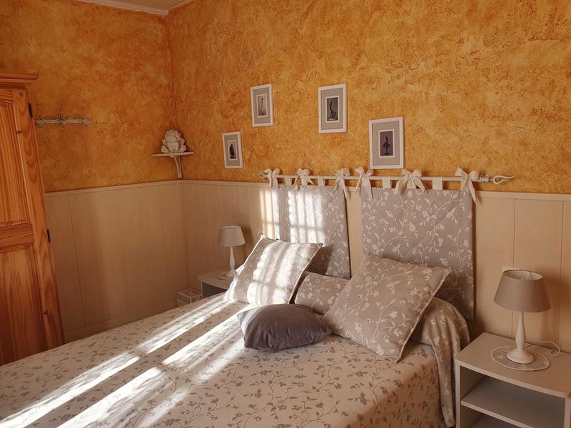 Gîte Le Jardin des Cinq Sens-Chambre Lit double-Tourrette-Levens-Gîtes de France des Alpes-Maritimes