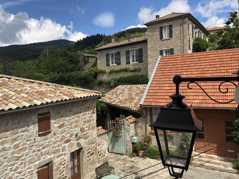 Village Saint Symphorien de Mahun