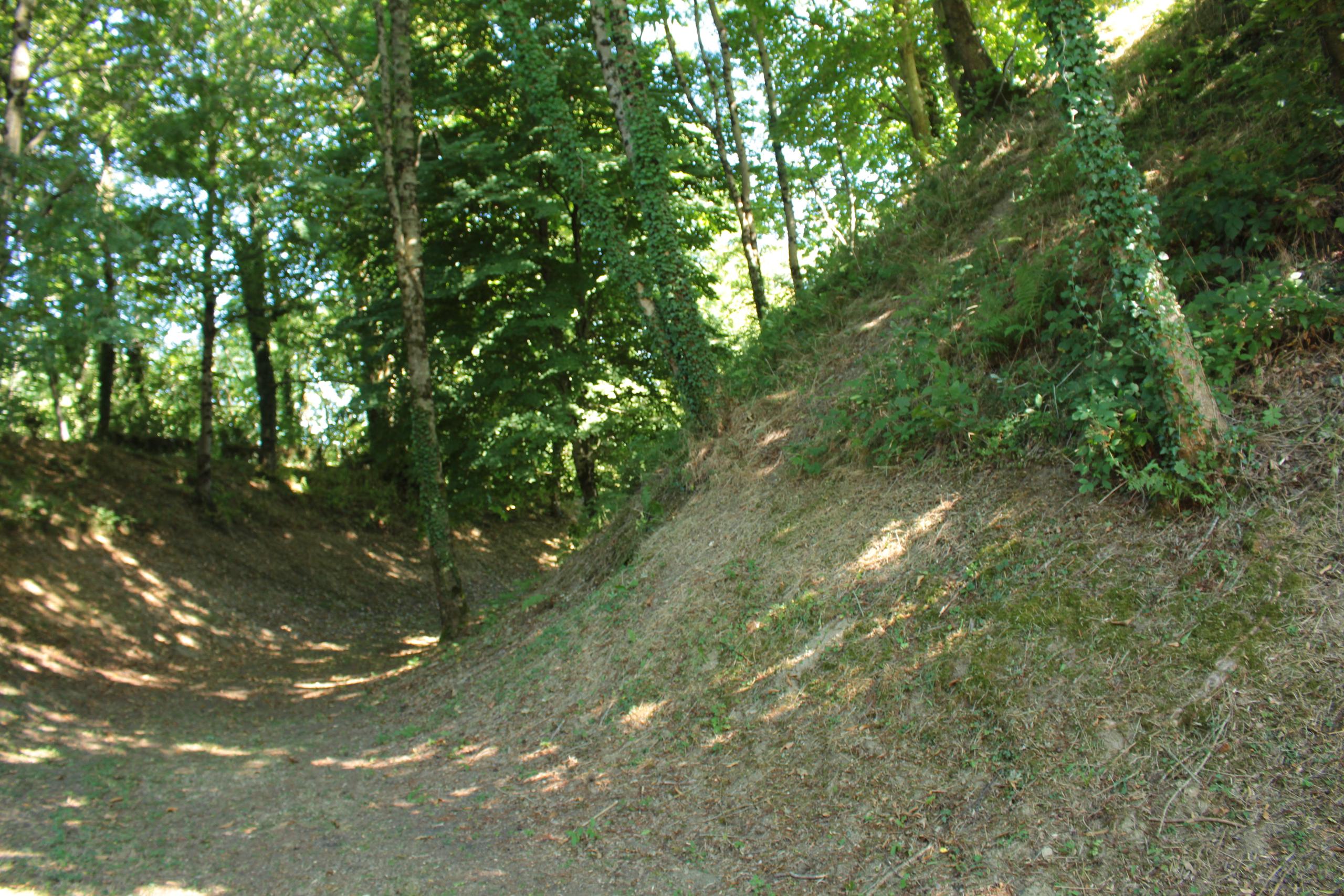 Mazerolles sentier Mazerolles