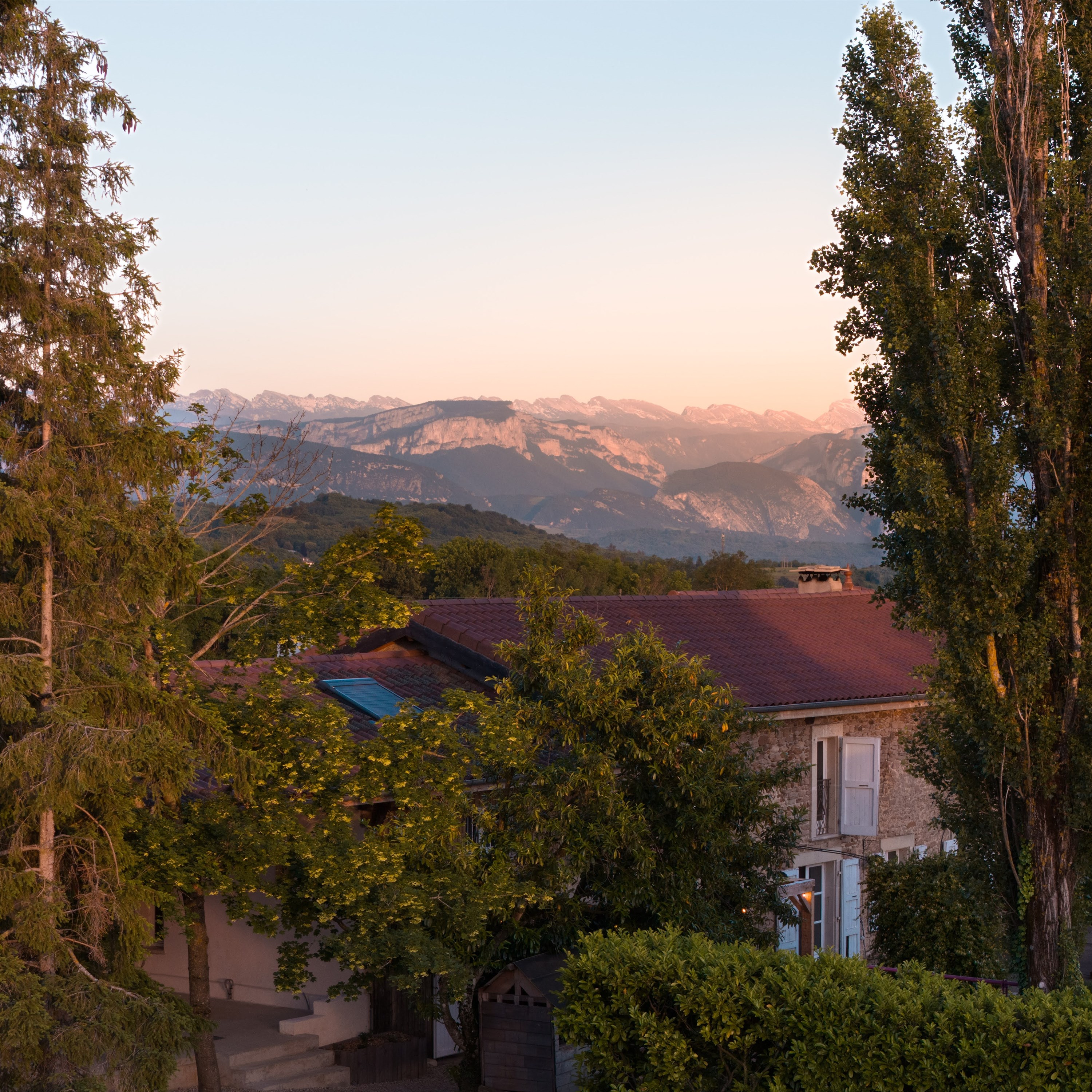 Vue Vercors derrière le gîte