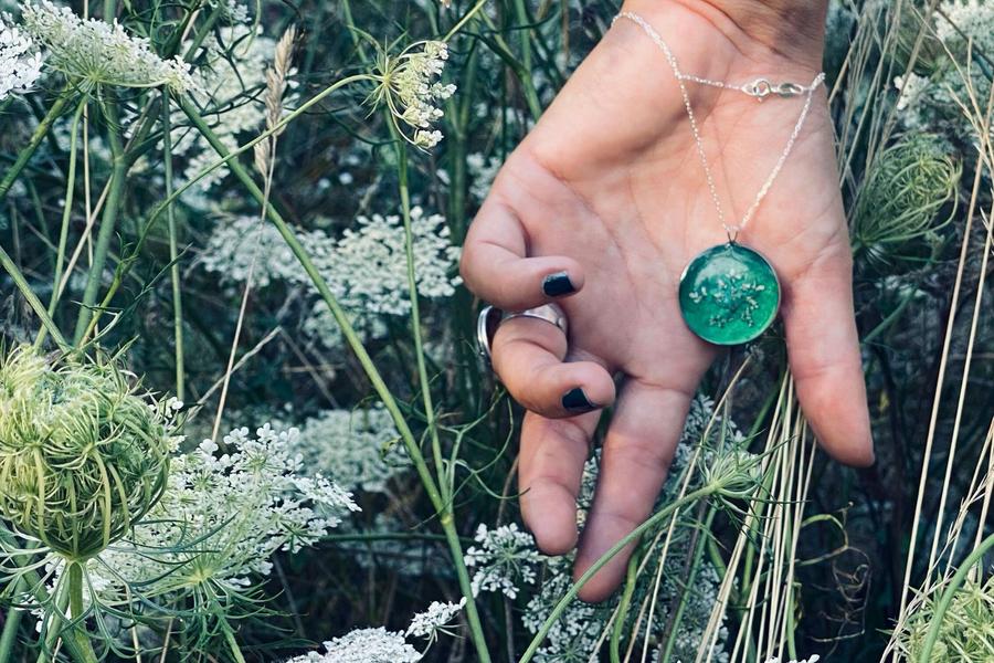 Thueyts - Libéra bijoux - pendentif fleurs